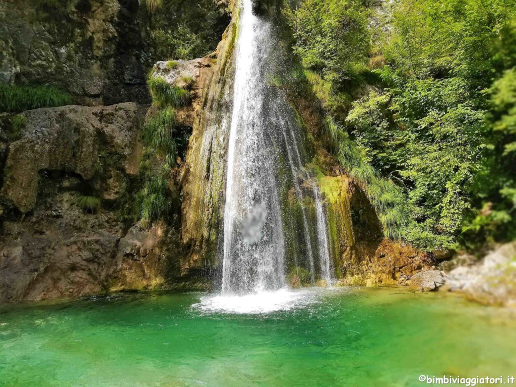 Cascata d'Ampola in Valle di Ledro con i bambini