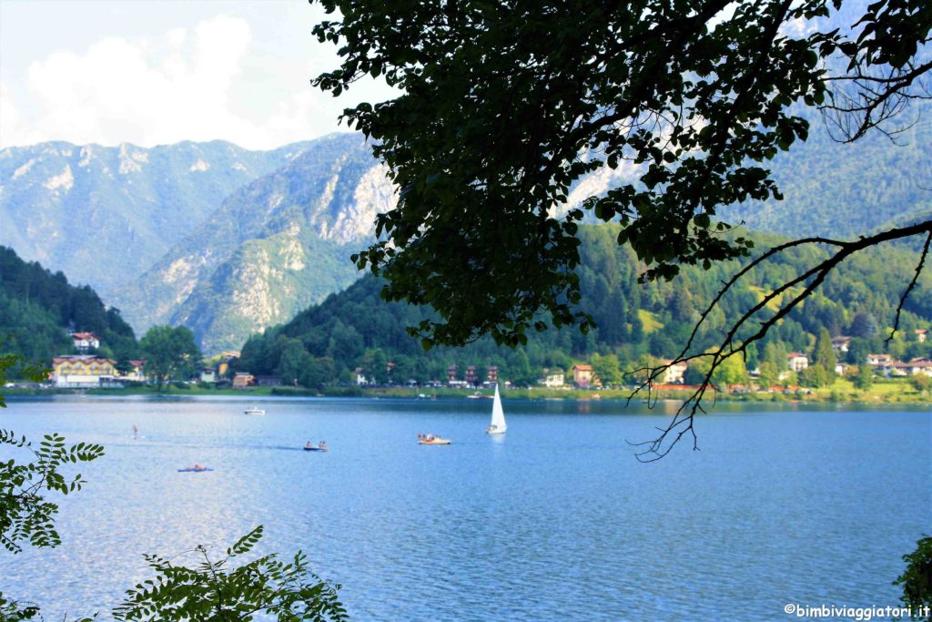Weekend in Trentino per famiglie: Lago di Ledro con i bambini