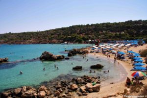 Spiagge per bambini a Cipro: Spiaggia di Konnos