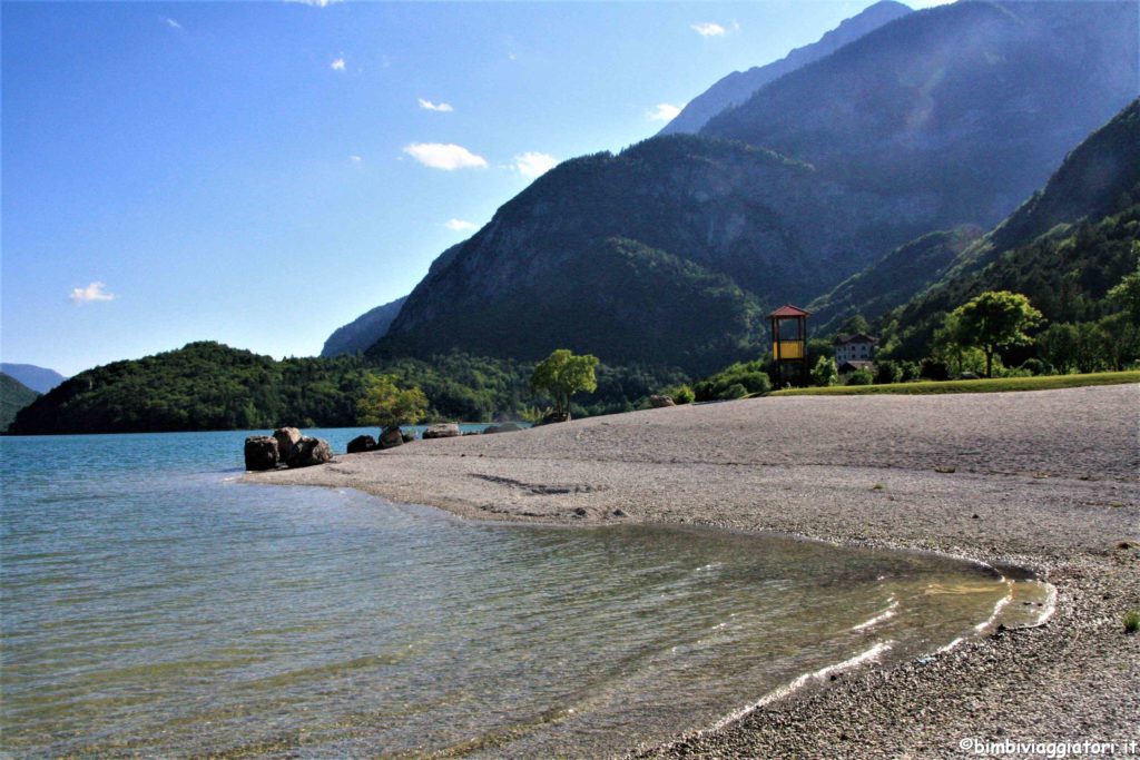 Lago alpino di Molveno