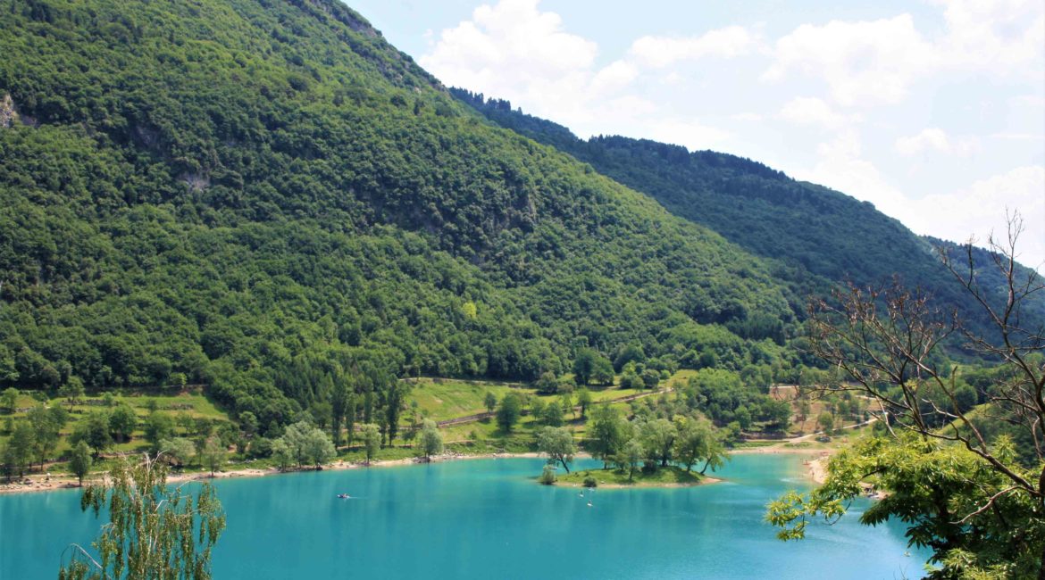 Lago di Tenno con la famiglia