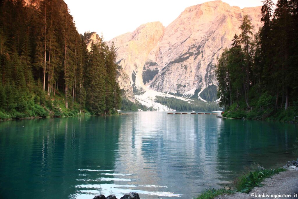 Sponda orientale Lago di Braies