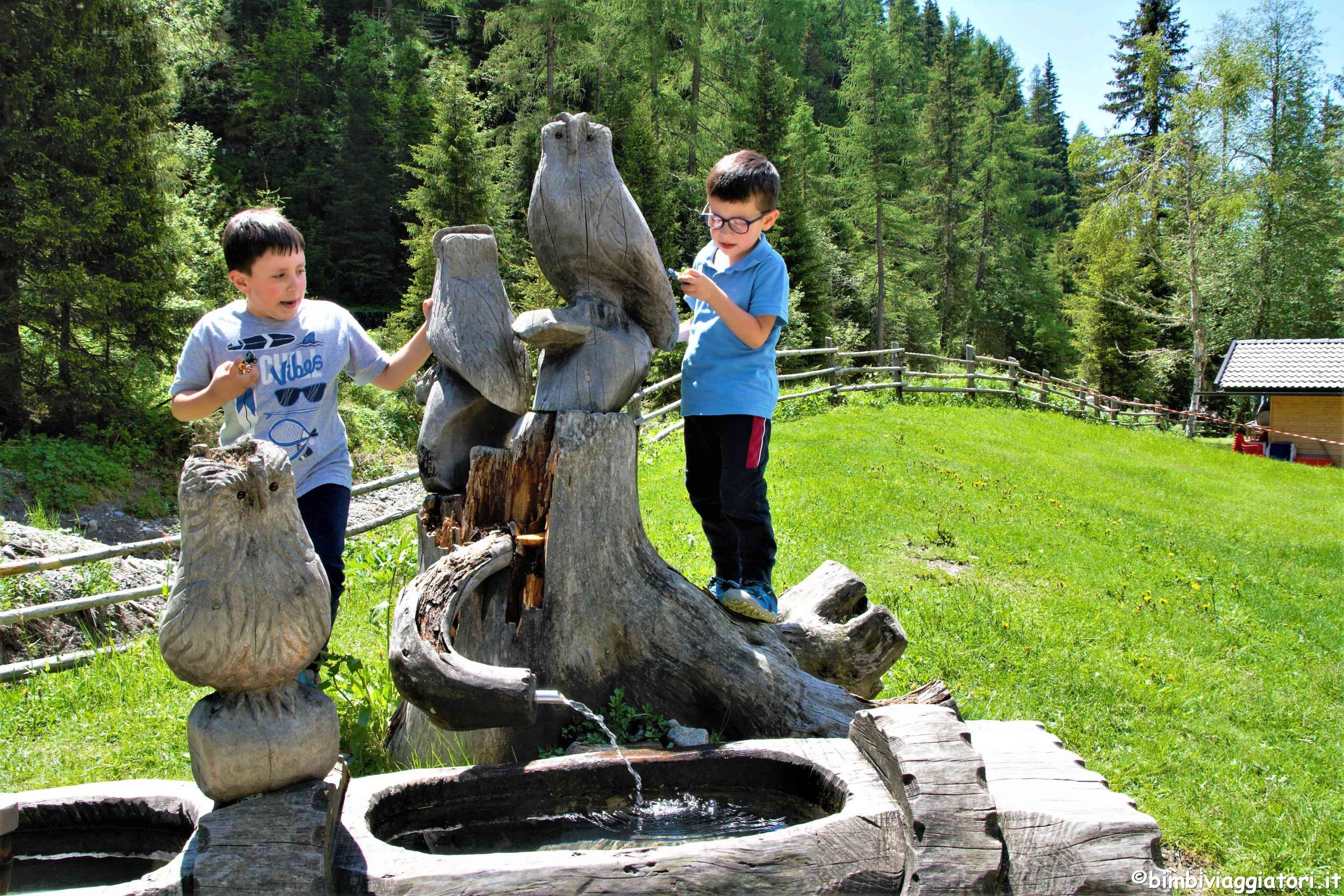 Fontana in legno