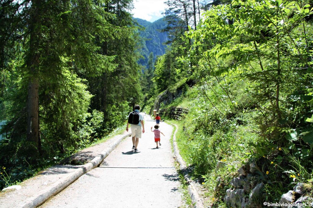 Giro del Lago di Tovel con bambini