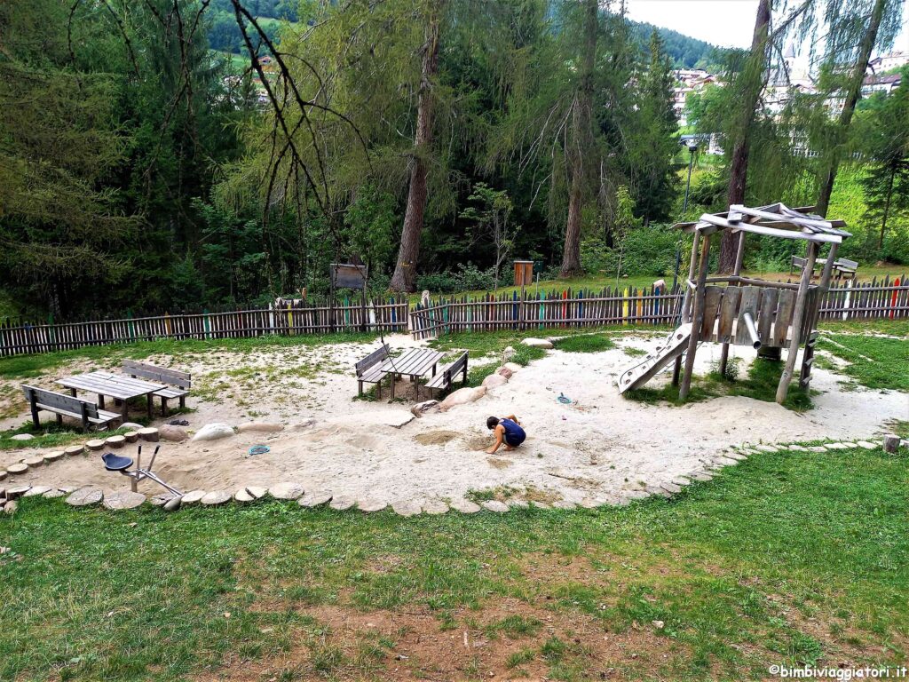 Giochi parco Alto Adige con bambini